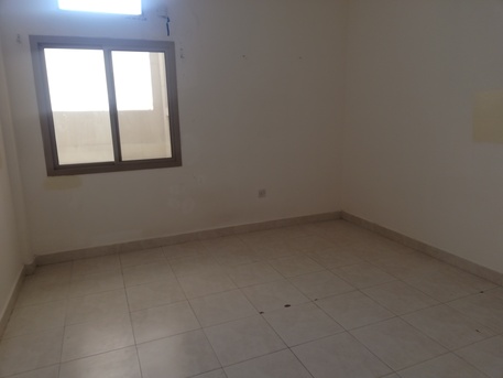 Salmaniya, Apartments/Houses, BHD 255/month,  2 BR,  2 Bedrooms Spacious Unfurnished Flat For Rent (inclusive Ewa Unlimited)