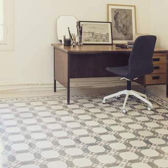 Amman, Apartments/Houses, JOD 12000/year,  Furnished,  2 BR,  Hertige Fully Furnished 2B Apart With Baconly In First Circle 00962777688956