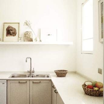 Amman, Apartments/Houses, JOD 12000/year,  Furnished,  2 BR,  Hertige Fully Furnished 2B Apart With Baconly In First Circle 00962777688956