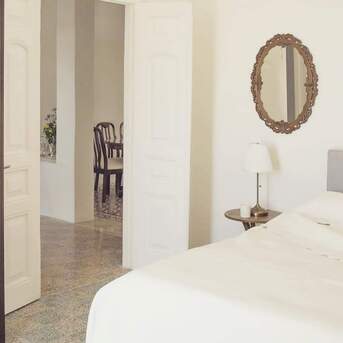 Amman, Apartments/Houses, JOD 12000/year,  Furnished,  2 BR,  Hertige Fully Furnished 2B Apart With Baconly In First Circle 00962777688956