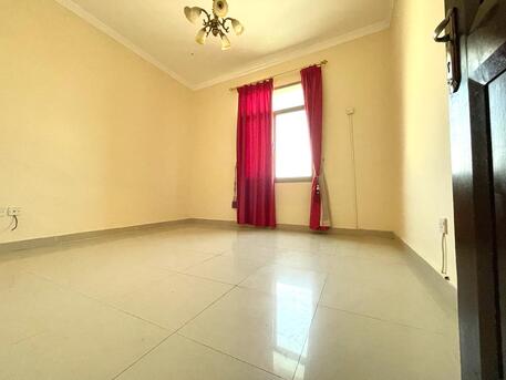 Salmaniya, Apartments/Houses, BHD 220/month,  2 BR,  Semifurnish 2bhk Flat For Rent