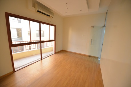 Manama, Apartments/Houses, BHD 400/month,  2 BR,  125 Sq. Meter,  Commercial Flats For Rent In Gufool, Manama BD. 400