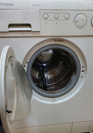 Riyadh, Appliances, SAR 200,  Washing Machine For Sale