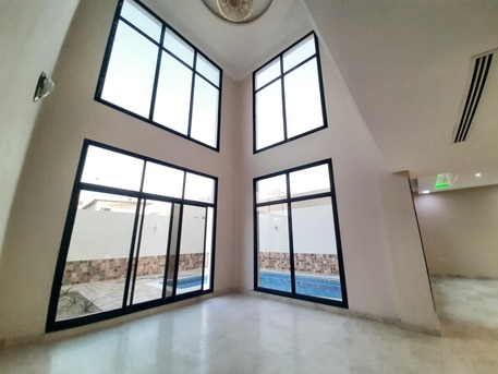 Budaiya, Apartments/Houses, BHD 750/month,  5 BR,  1000 Sq. Meter,  Modern  5 Bedroom  Semi Furnished Villa   750/call Now For Viewings  338 870 55