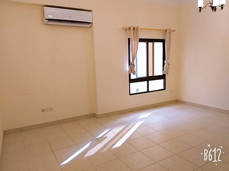 Manama, Apartments/Houses, BHD 250/month,  2 BR,  SEMI FURNISHED 2 BHK APARTMENT FOR RENT IN BURHAMA -: 38185065