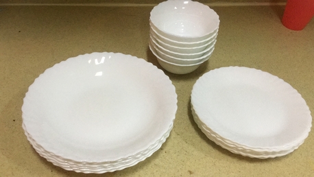 Riyadh, Household Items, SAR 1,  Pyrex Serving Dishes  And More