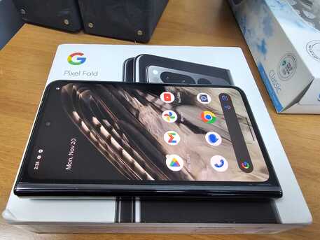 Riyadh, Mobile Phones, SAR 4000,  Google Pixel Fold (5G) 256GB / 12GB Obsidian