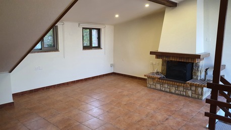 Abdoun, Apartments/Houses, JOD 24000/year,  3 BR,  Villa Semi Furnished 3B+1 With Garden, Baconlies In Abdoun 00962777688956