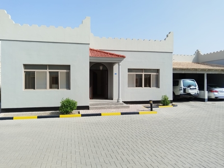 Manama, Villas, BHD 400,  SEMI FURNISHED SINGLE STORY 3 BHK COMPOUND VILLA FOR RENT IN ABU SAIBA:-38185065
