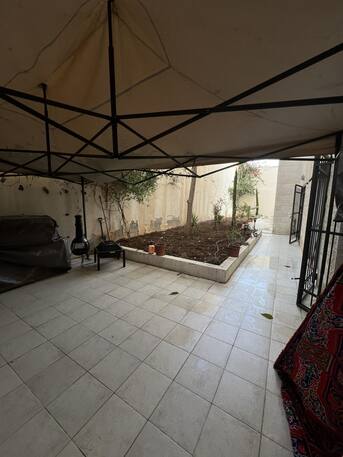 Amman, Apartments/Houses, JOD 14000/year,  Furnished,  3 BR,  Ground Fully Furinshed 3B Apartment With Big Garden And Balcony N Shemsani 00962777688956