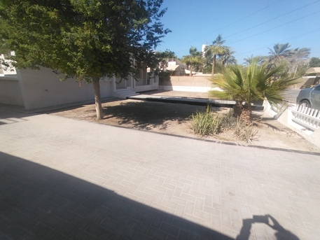Manama, Apartments/Houses, BHD 650/month,  3 BR,  UN FURNISHED 3 BHK COMPOUND VILLA FOR RENT IN BURHAMA SALIHIYA:-38185065