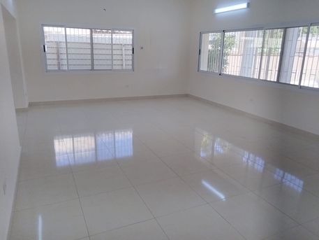 Manama, Apartments/Houses, BHD 650/month,  3 BR,  UN FURNISHED 3 BHK COMPOUND VILLA FOR RENT IN BURHAMA SALIHIYA:-38185065