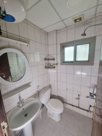 Manama, Apartments/Houses, BHD 150/month,  2 BR,  75 Sq. Meter,  2BHK For Rent In Naim Area (Manama) Family Only - Good Building