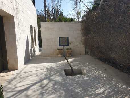 Abdoun, Apartments/Houses, JOD 24000/year,  4 BR,  Part Of Villa Semi Furnished 4B With Big Garden In Abdoun 00962777688956