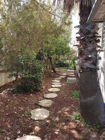 Abdoun, Apartments/Houses, JOD 24000/year,  4 BR,  Part Of Villa Semi Furnished 4B With Big Garden In Abdoun 00962777688956