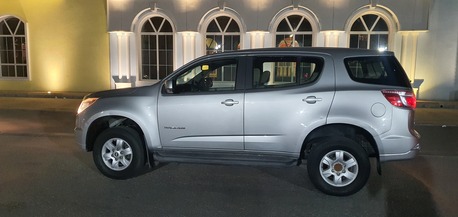 Khobar, Vehicles, Cars & Trucks , SAR 42000, RENT TO OWN, 2016, Automatic, 310000 KM, *** PAY LESS THAN A RENT AND OWN THE CAR - UMA AGENCY MAINTAINED - TRAIL BLAZER ***
