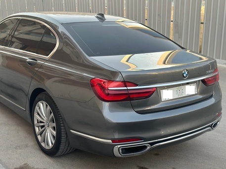 Riyadh, Vehicles, Cars & Trucks , SAR 129000,  Bmw 730LI,  2018,  Automatic,  99000 KM,  Excellent Condition - Expat Low ODO