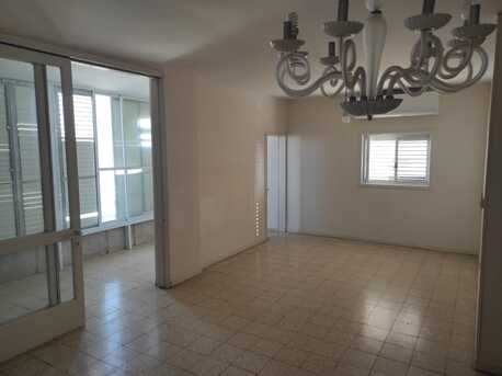 Jerusalem, Apartments/Houses, USD 2000/month,  4 BR,  142 Sq. Meter,  *BEST SPACIOUS APT FOR RENT BY OWNER IN THE MIDDLE OF THE BEACH CITY NEAR EVERYWHERE!