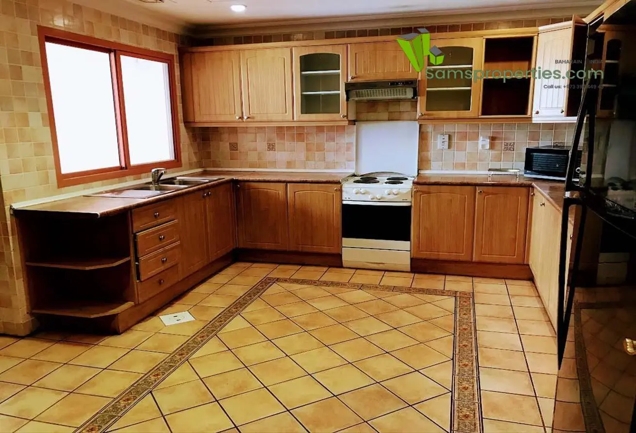 Manama, Apartments/Houses, BHD 490/month,  Furnished,  2 BR,  Luxury Family FLATS In A Compound At Manama City. FREE EWA BHD 120/-. Call Sam 39044943