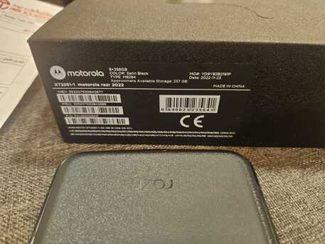 Riyadh, Mobile Phones, SAR 1500,  Motorola Razr 2022 (5G) 256GB Foldable Smartphone