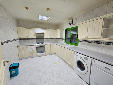 Juffair, Apartments/Houses, BHD 300/month,  Furnished,  2 BR,  Inclusive EWA, 1 BHK 250 BD, Studio 200 BD,Juffair ( Benny)