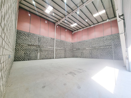 Asker, Warehouses, BHD 830,  336 Sq. Meter,  Warehouse Workshop For Rent In Asker Ras Zuied