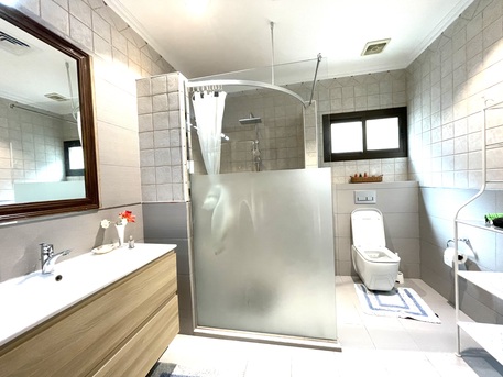 Manama, Villas, BHD 1000,  Furnished,  750 Sq. Meter,  Partially Furnished Bright And Spacious Stand Alone Villa