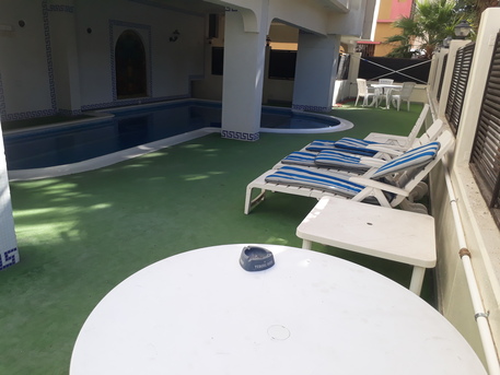 Adliya, Apartments/Houses, BHD 325/month,  Furnished,  2 BR,  Adliya: Modern Cute Cozy Apartment: Pool. Gym. Net. Parking .Security :TONY