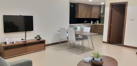 Juffair, Apartments/Houses, BHD 300/month,  Furnished,  1 BR,  Spacious Modern Apartment:  Balcony. Internet. Housekeeping.Parking Etc: TONY