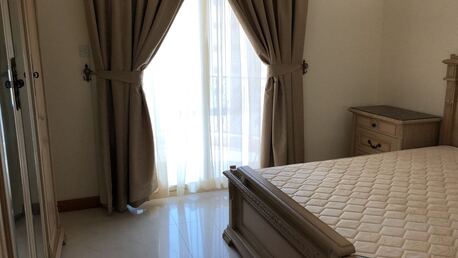 Juffair, Apartments/Houses, BHD 400/month,  Furnished,  2 BR,  Very Spacious Well Furnished Family Apartment. Balcony. Pool. Gym. Internet.Parking: TONY