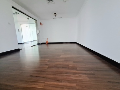 Manama, Buildings, BHD 480, Semi Furnished 4bhk Flat For Rent