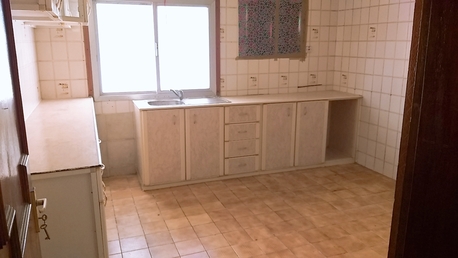 Zinj, Apartments/Houses, BHD 260/month,  2 BR,  SPACIOS SEMI FURNISHED 2BHK APARTMENT FOR RENT IN ZINJ:- 38185065