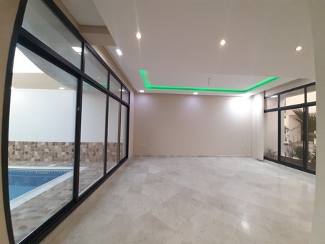 Saar, Apartments/Houses, BHD 750/month,  5 BR,  1000 Sq. Meter,  5 BR, 1000 Sq. Meter, Modern 5 Bedroom Semi Furnished Villa 750/call Now For Viewings 338