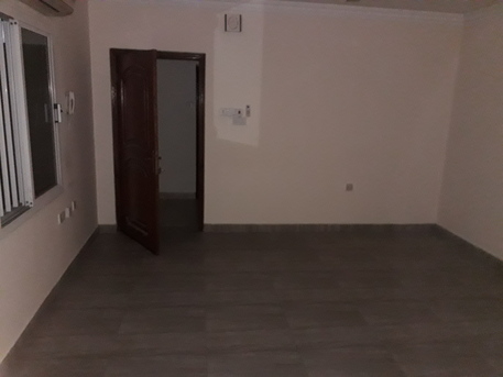 Manama, Apartments/Houses, BHD 180/month,  2 BR,  110 Sq. Meter,  2 Bhk Unfurnished Flat Available In Manama Call Aleena