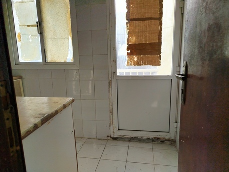 Manama, Apartments/Houses, BHD 160/month,  2 BR,  2Bath Small . Hall. Kitchen. 2Balcony. No Lift 2nd Floor. In -(((Sagiya)))