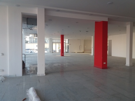 Manama, Shops, BHD 14000,  Showroom For Rent 2000 Square  Miter Arya In -((( Hajjyat)))