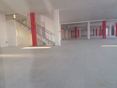 Manama, Shops, BHD 14000,  Showroom For Rent 2000 Square  Miter Arya In -((( Hajjyat)))