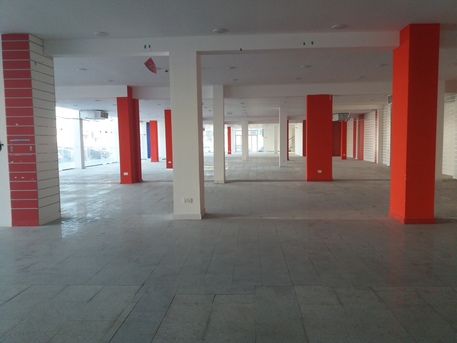 Manama, Shops, BHD 14000,  Showroom For Rent 2000 Square  Miter Arya In -((( Hajjyat)))