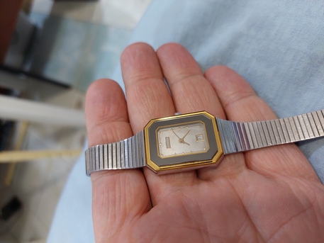 Riyadh, Watches, SAR 690,  RADO Watch For Ladies Original Swiss Made