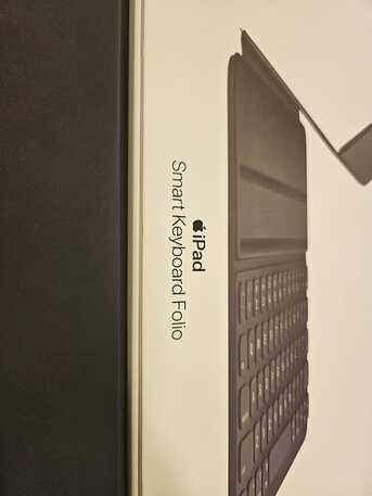 Riyadh, Tablet Computers, SAR 500,  Apple Smart Tablet Keyboard Case For IPad Air 10.5 & IPad Pro 11