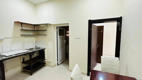 Salmaniya, Apartments, Flats, Houses & Villas, BHD 160/month,  Studio,  FULLY FURNISHED STUDIO FLAT WI