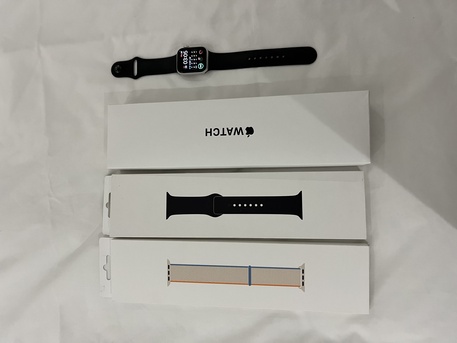 Dammam, Watches, SAR 500,  Used Apple Watch SE GPS, 40mm Silver Aluminium Case With White Sport Band