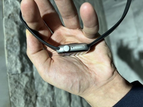 Dammam, Watches, SAR 500,  Used Apple Watch SE GPS, 40mm Silver Aluminium Case With White Sport Band