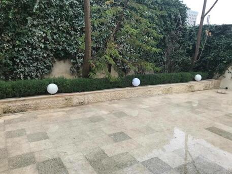 Abdoun, Apartments/Houses, JOD 5400/year,  Furnished,  2 BR,  Ground Fully Furinshed 2B Apartment With Outside Garden In Abdoun 00962777688956