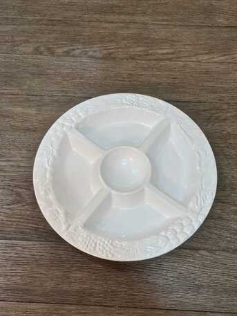 Jeddah, Household Items, SAR 5,  Tray With Portions Inside