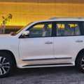 SAR 210000,  LAND CRUISER GXR GRAND TOURING,  2019,  Automatic,  348000 KM,  PAY LESS THAN RENT AND OWN IT ON MONTHLY INSTALLMENT!!! ZERO% EXTRA  LANDCRUISER , 4x4
