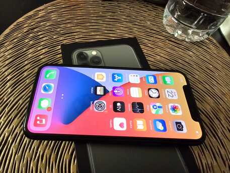 Riyadh, Mobile Phones, SAR 2000,  Apple IPhone 11 Pro 256GB Green (Dual Physical Sim)