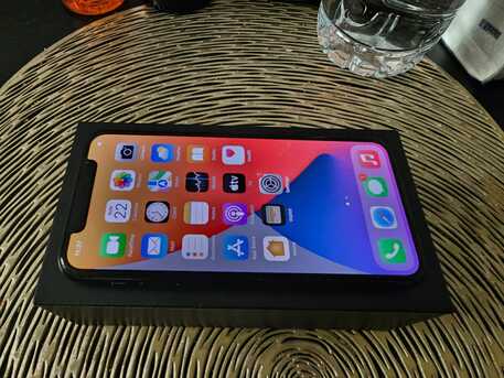 Riyadh, Mobile Phones, SAR 2000,  Apple IPhone 11 Pro 256GB Green (Dual Physical Sim)