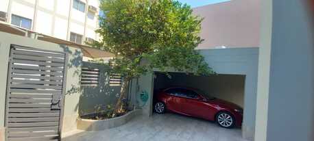 Mahooz, Villas, BHD 500,  Villa: Near BRITISH Club: Western Style  New Semi Furnished 3BR Villa: