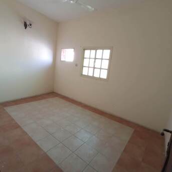 Manama, Housing Exchanges, BHD 130/month,  2 BR,  ** Unfurnished Exclusive 2 Bedroom Family Flat In Manama@130/- **